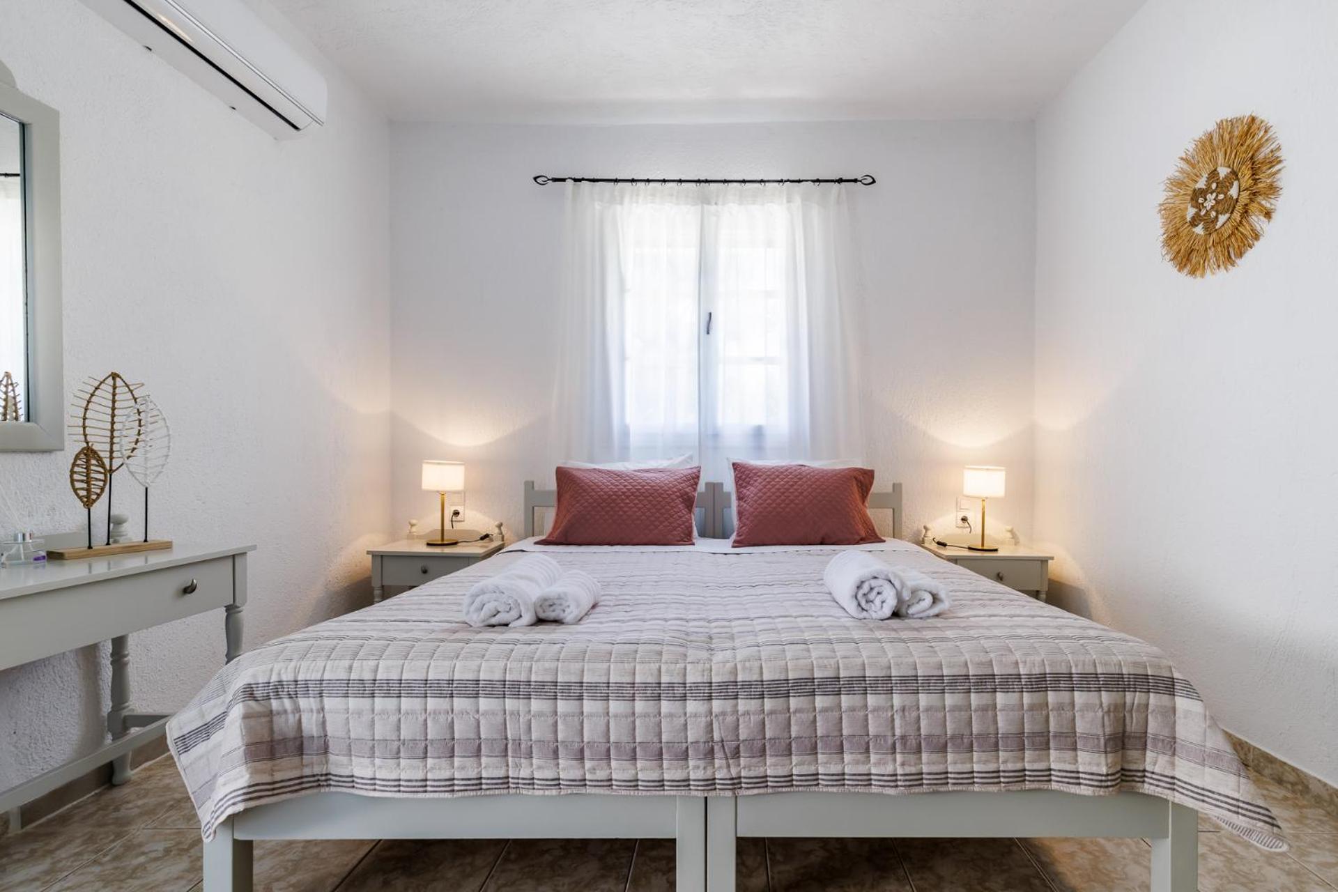 Aelia Apartment Skopelos Town Bagian luar foto